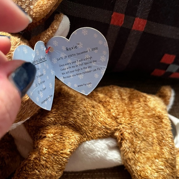 Roxie Reindeer Beanie Baby - Picture 3 of 4
